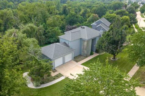 4315 Pioneer Trail SE Cedar Rapids IA 52403
