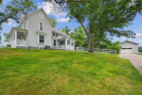 1308 SE Memorial Drive Cedar Rapids IA 52403