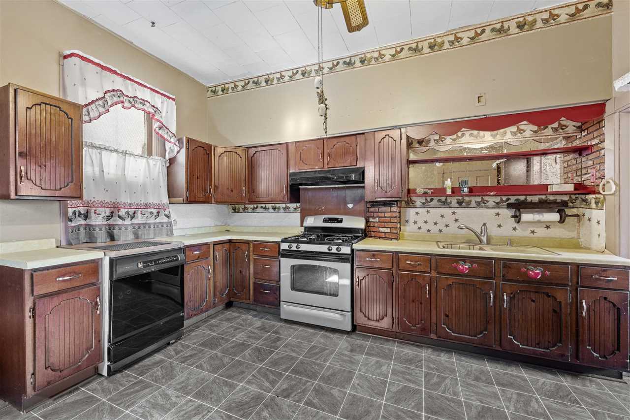 910 Meridian Street Tipton IA 52772