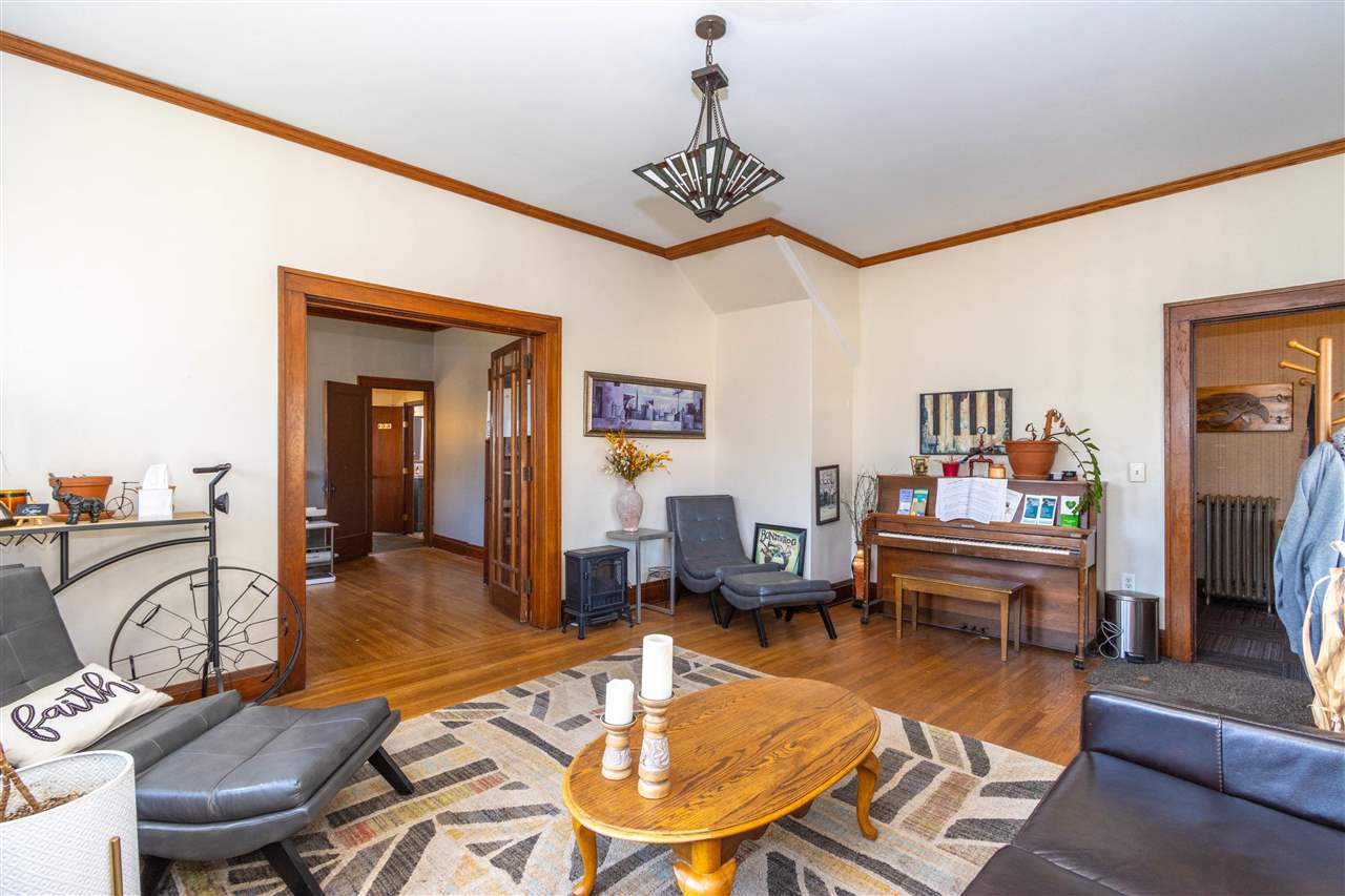 515 W 5th Street Washington IA 52353