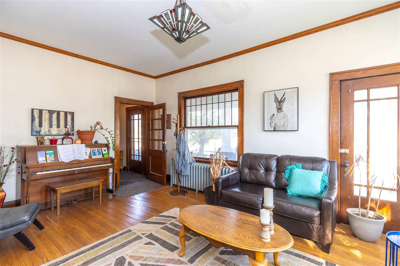 515 W 5th Street Washington IA 52353