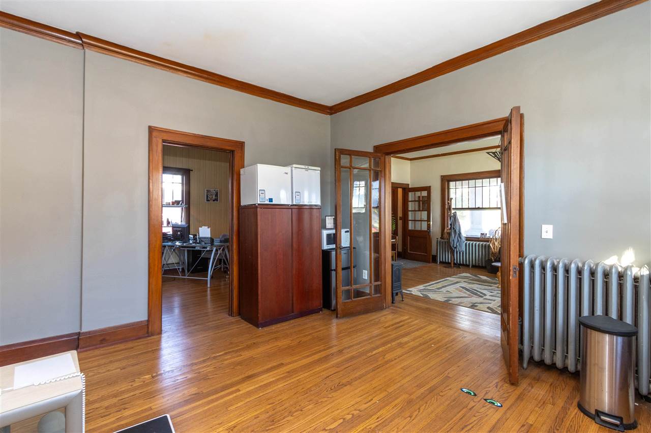 515 W 5th Street Washington IA 52353