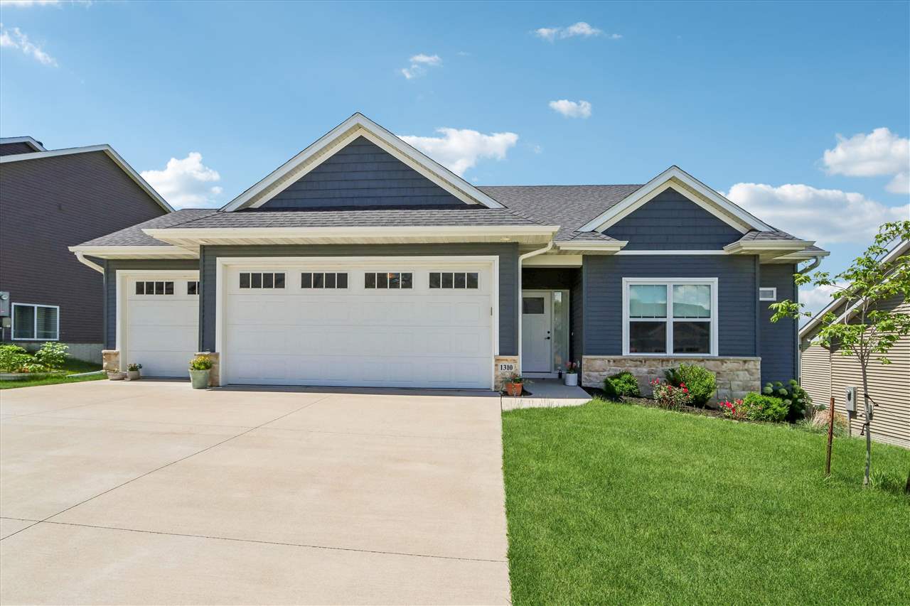 1310 E Gable Way Tiffin IA 52340