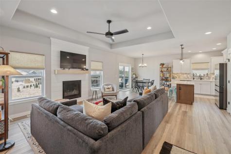 1310 E Gable Way Tiffin IA 52340