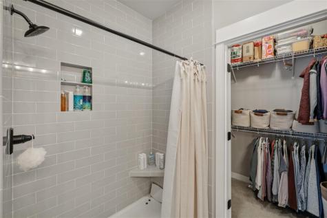 1310 E Gable Way Tiffin IA 52340