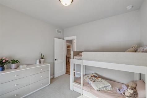 1310 E Gable Way Tiffin IA 52340