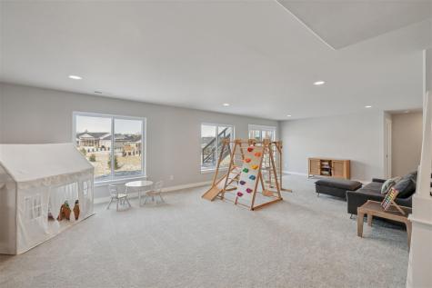 1310 E Gable Way Tiffin IA 52340