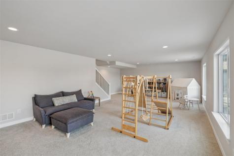 1310 E Gable Way Tiffin IA 52340