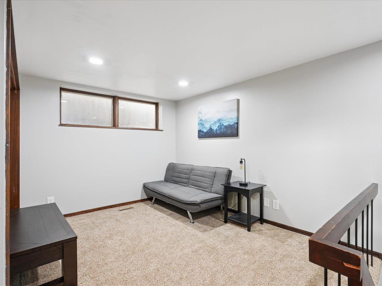 1980 Valley View Drive NE North Liberty IA 52317