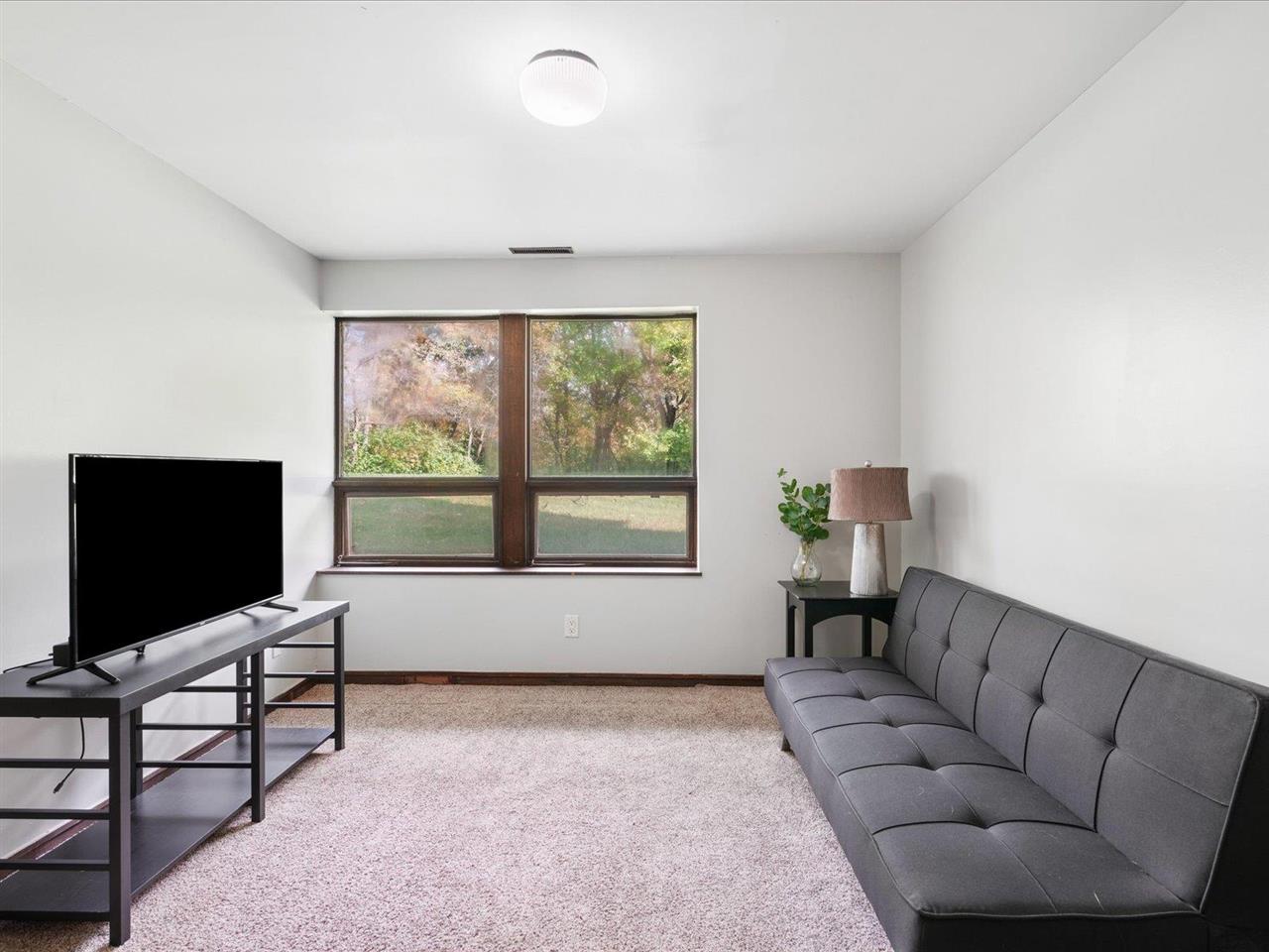 1980 Valley View Drive NE North Liberty IA 52317