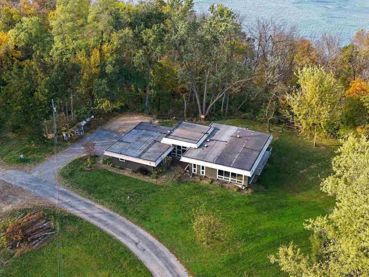 1980 Valley View Drive NE North Liberty IA 52317
