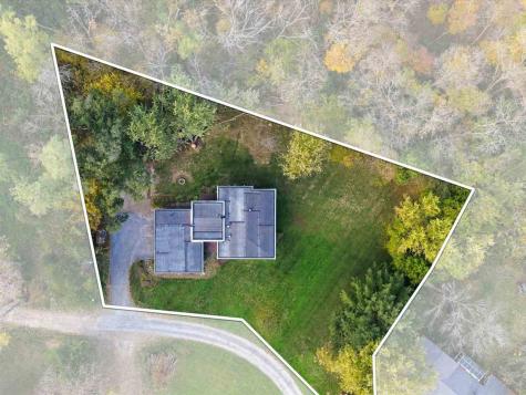 1980 Valley View Drive NE North Liberty IA 52317