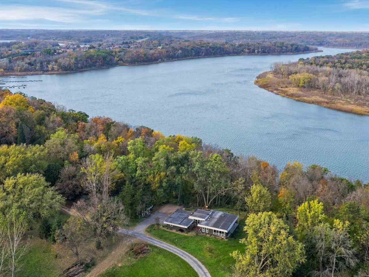 1980 Valley View Drive NE North Liberty IA 52317
