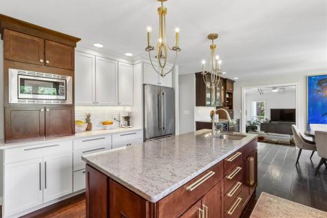 19 Cherry Lane NE Iowa City IA 52240