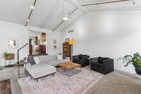 19 Cherry Lane NE Iowa City IA 52240