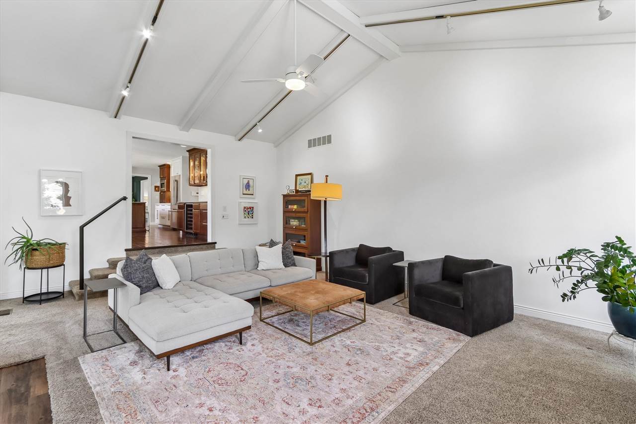 19 Cherry Lane NE Iowa City IA 52240