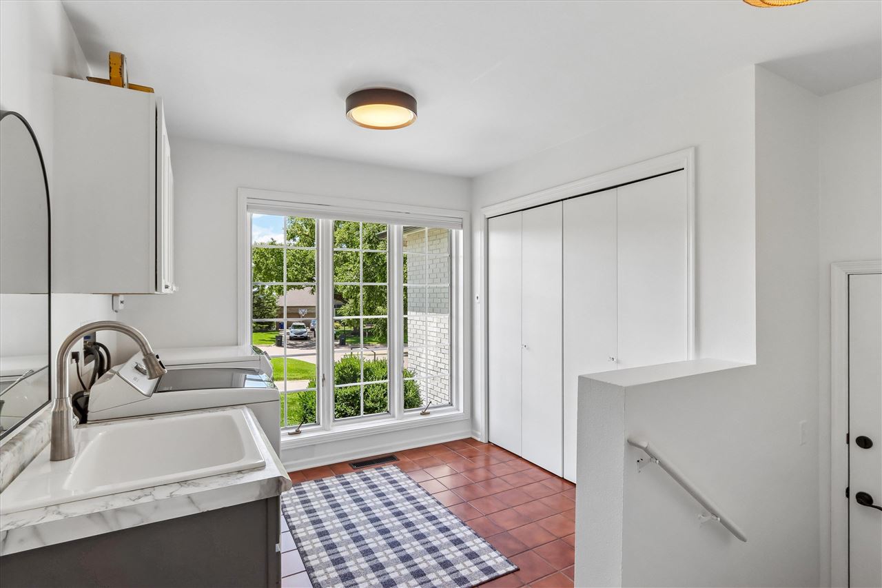 19 Cherry Lane NE Iowa City IA 52240