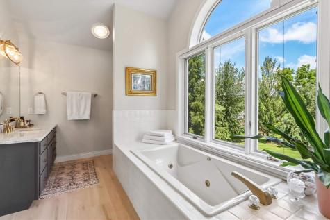 19 Cherry Lane NE Iowa City IA 52240