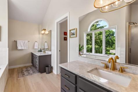 19 Cherry Lane NE Iowa City IA 52240