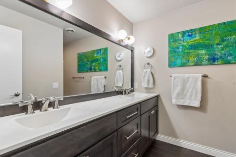 19 Cherry Lane NE Iowa City IA 52240