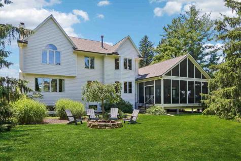 19 Cherry Lane NE Iowa City IA 52240