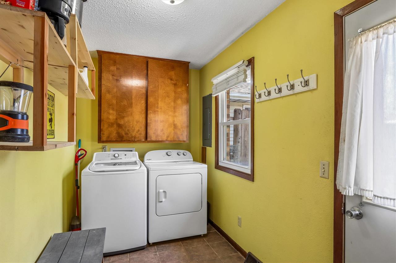 1810 12th Avenue Coralville IA 52241