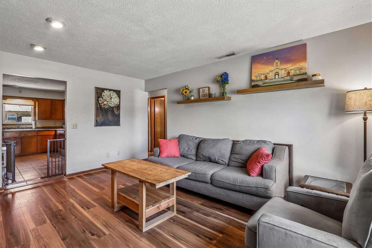 1810 12th Avenue Coralville IA 52241