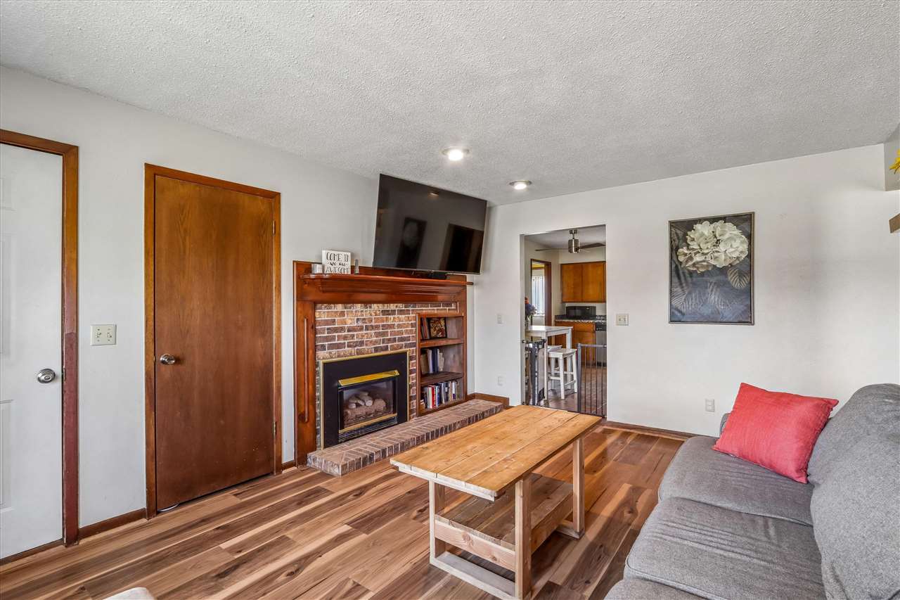 1810 12th Avenue Coralville IA 52241