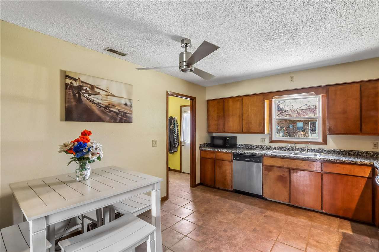 1810 12th Avenue Coralville IA 52241