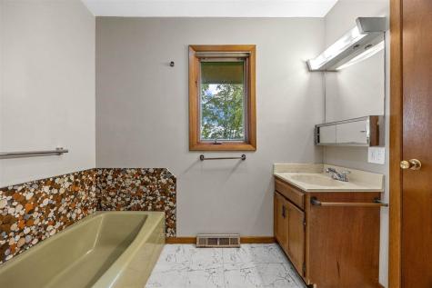 1257 Slothower Iowa City IA 52246
