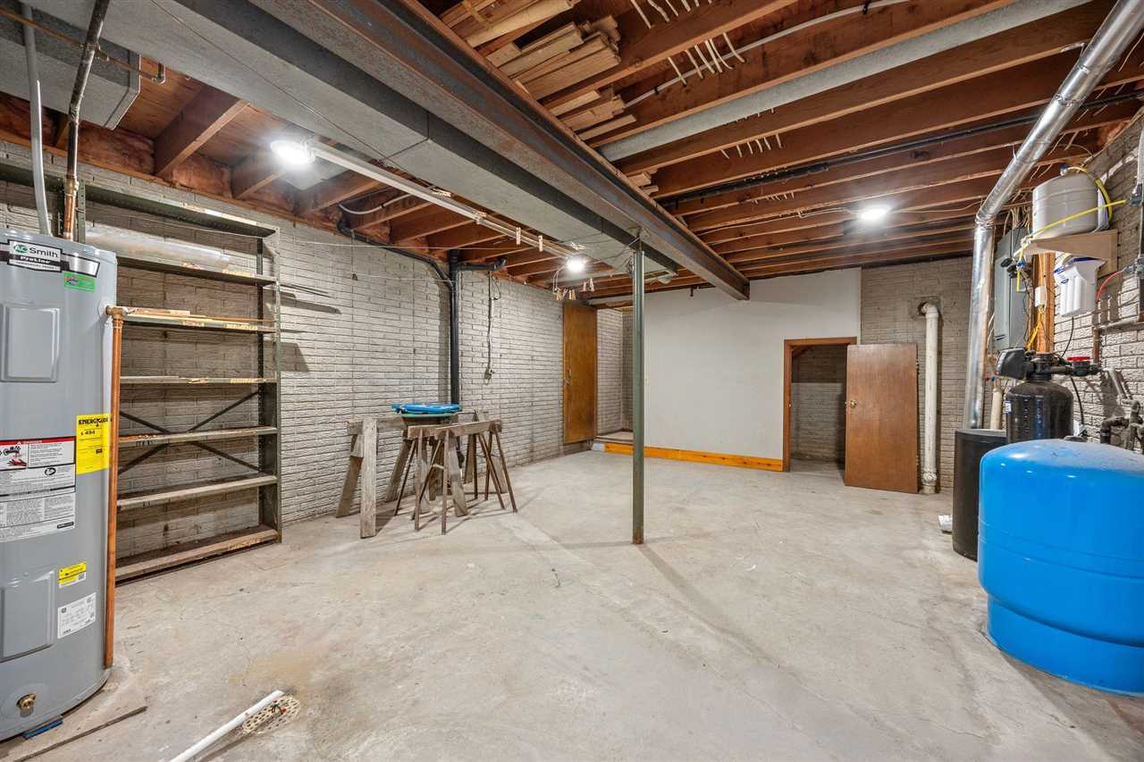 1257 Slothower Iowa City IA 52246