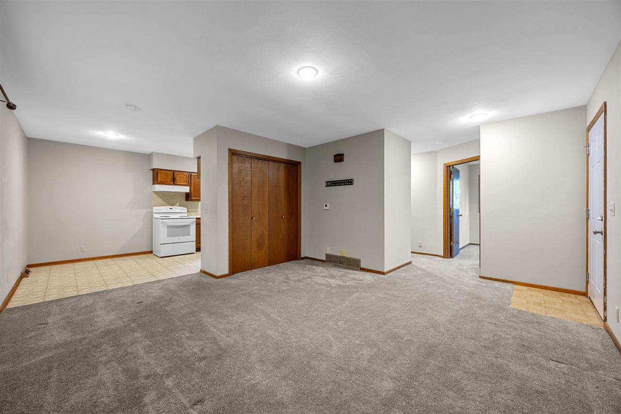 1257 Slothower Iowa City IA 52246