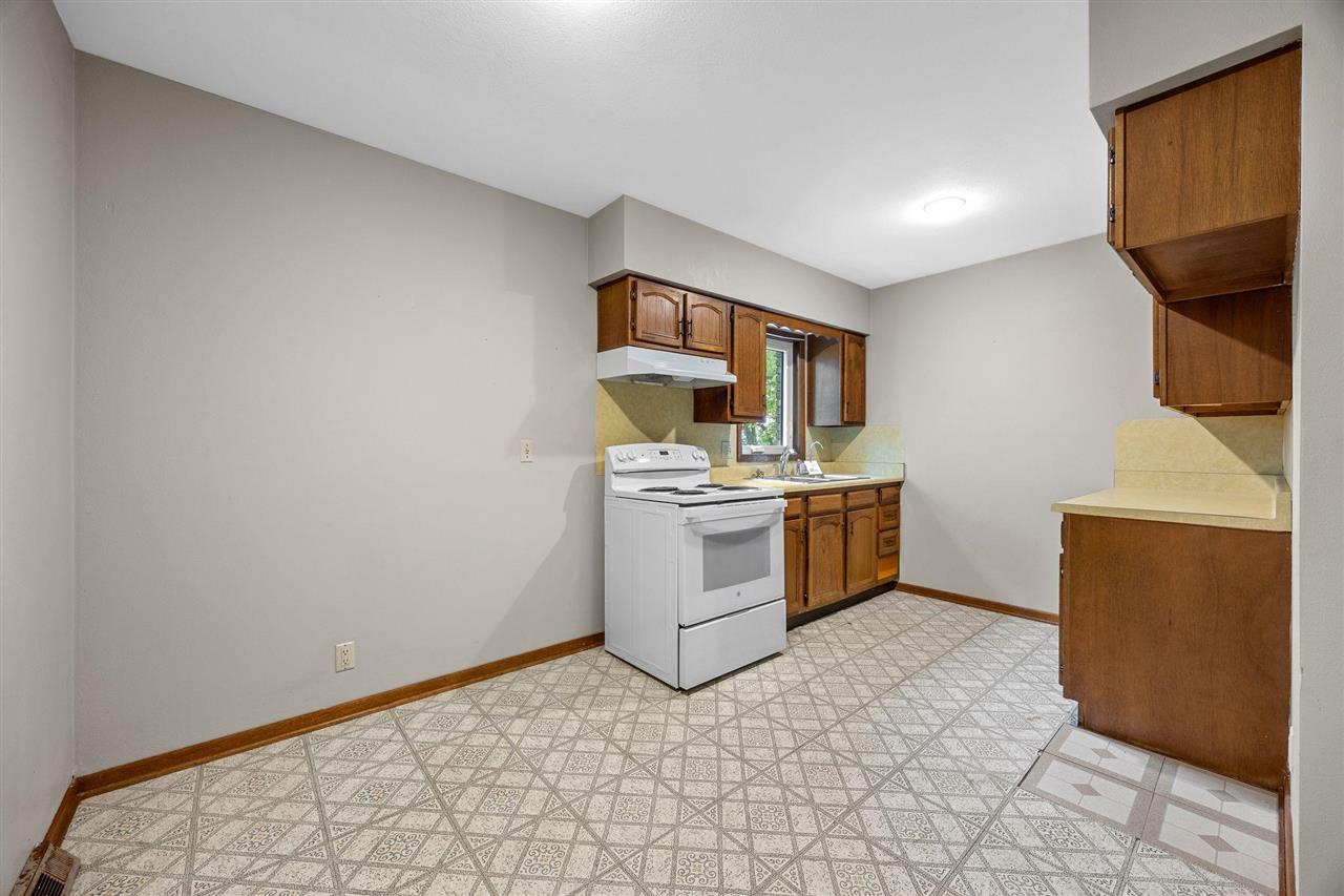 1257 Slothower Iowa City IA 52246