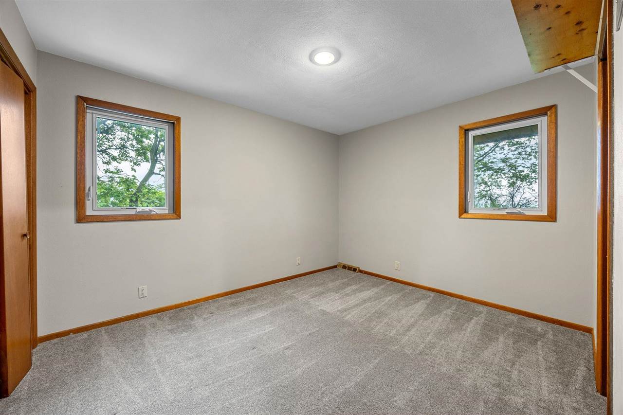 1257 Slothower Iowa City IA 52246
