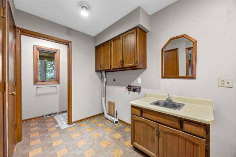 1257 Slothower Iowa City IA 52246