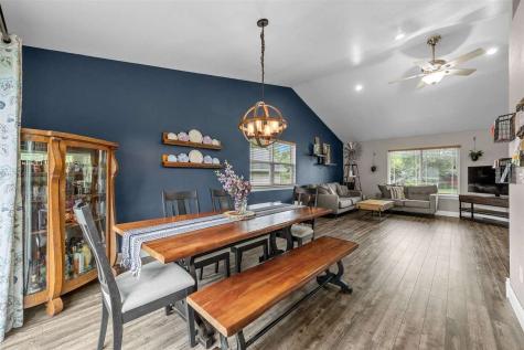 104 Kleopfer Avenue Riverside IA 52327