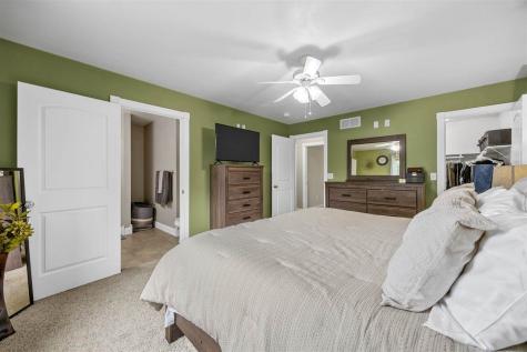 104 Kleopfer Avenue Riverside IA 52327