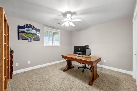 104 Kleopfer Avenue Riverside IA 52327