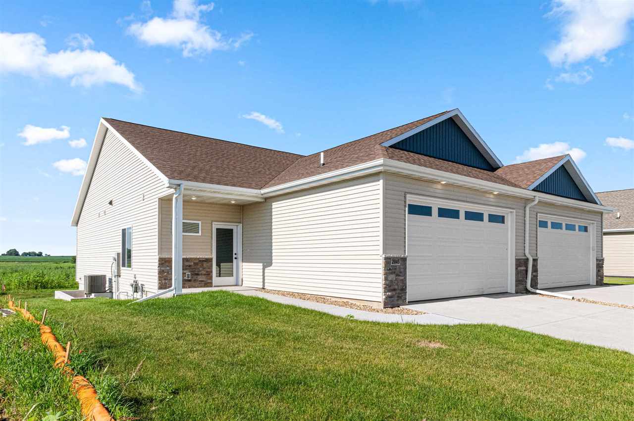 2017 Suttner Drive North Liberty IA 52317