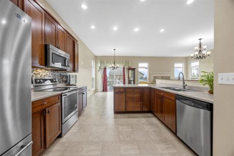 2424 Radcliffe Drive SW Cedar Rapids IA 52404
