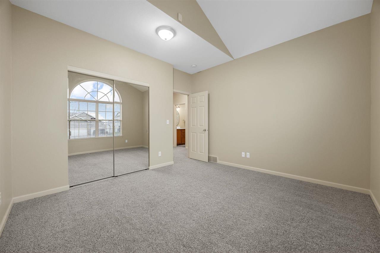 2424 Radcliffe Drive SW Cedar Rapids IA 52404