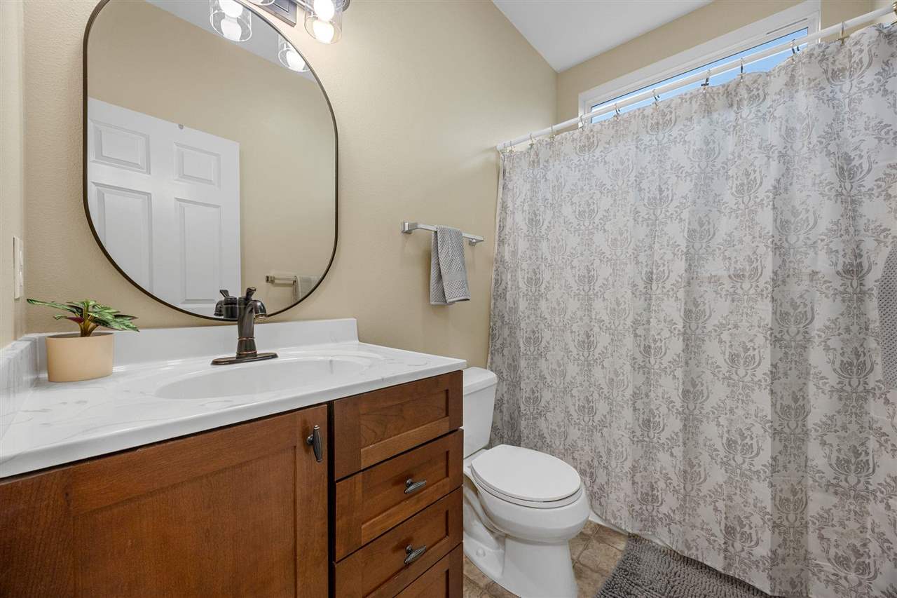 2424 Radcliffe Drive SW Cedar Rapids IA 52404