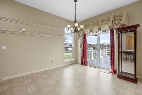 2424 Radcliffe Drive SW Cedar Rapids IA 52404