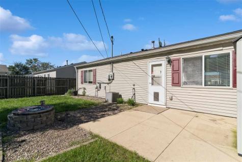 1085 Fairview Drive Marion IA 52302