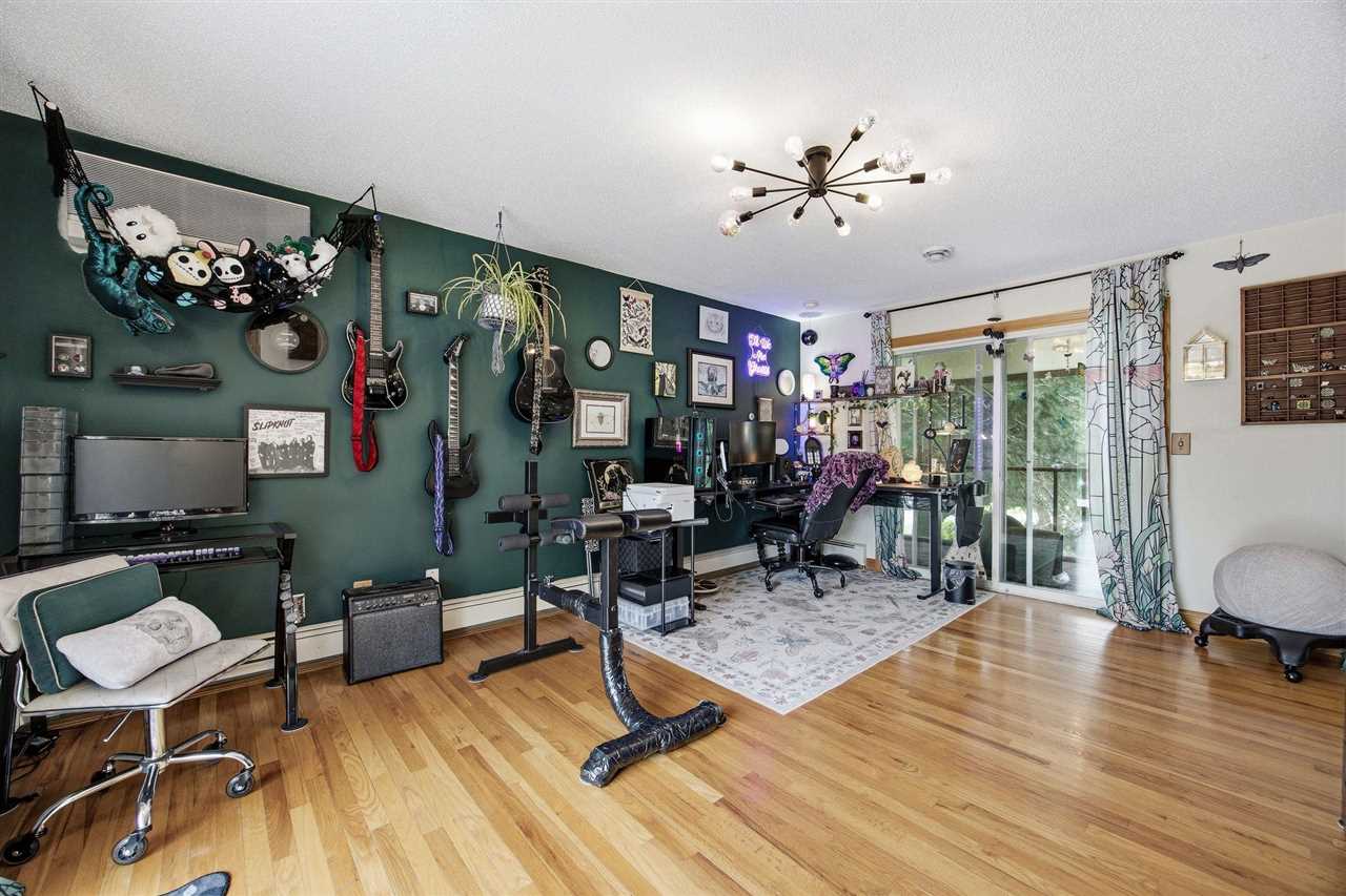 324 Lake View Dr NE Solon IA 52333