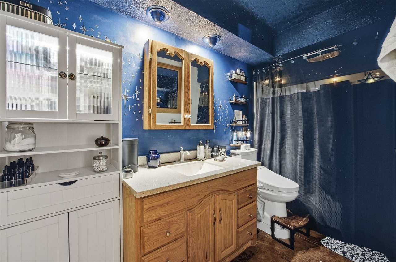 324 Lake View Dr NE Solon IA 52333