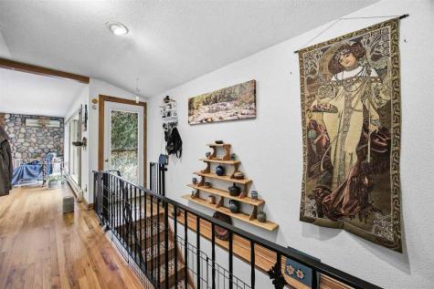 324 Lake View Dr NE Solon IA 52333