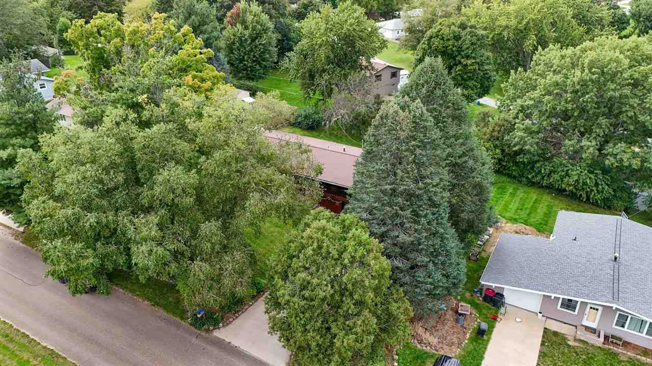 324 Lake View Dr NE Solon IA 52333