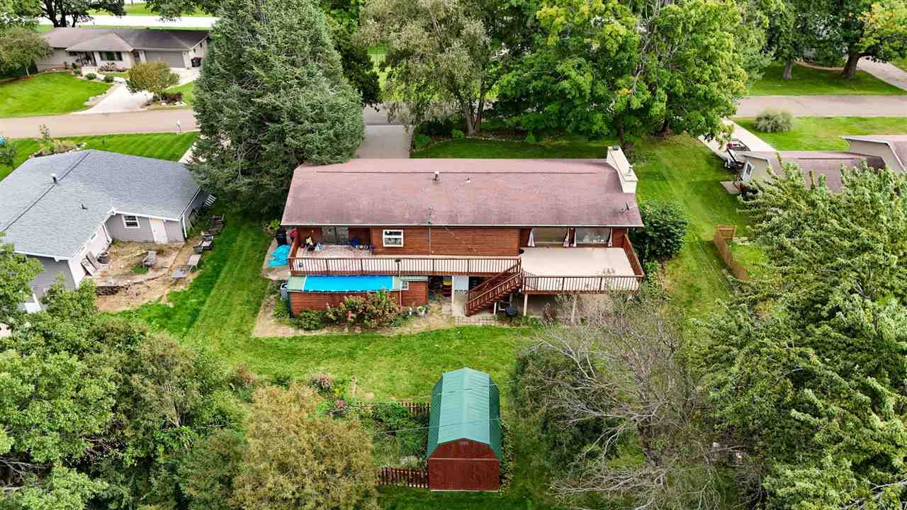 324 Lake View Dr NE Solon IA 52333