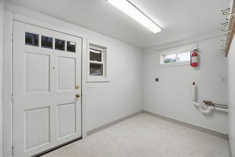 913 Walnut Street Iowa City IA 52240-3343